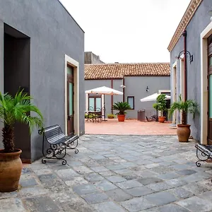 Dimora De Mauro Aparthotel